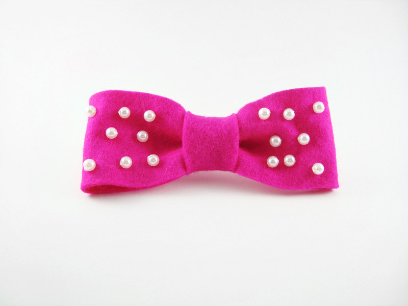 Cute Pink Pearl Bow Clip
